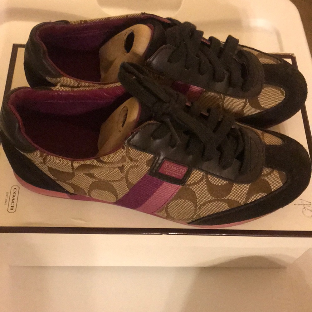 Shoes brand new. - Picture 4 of 4